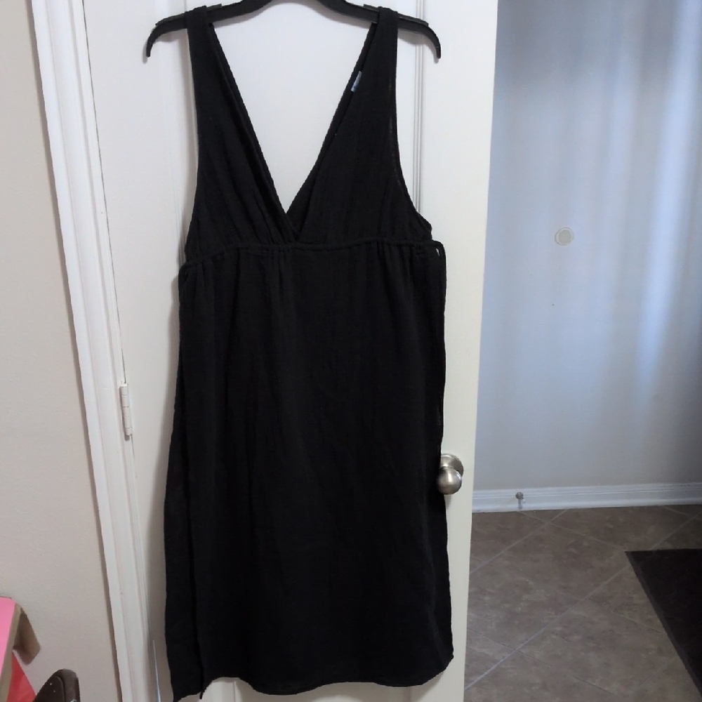 BlackLow Cut Cover Up Midi Dressy, Gauze Material - Picture 2 of 7